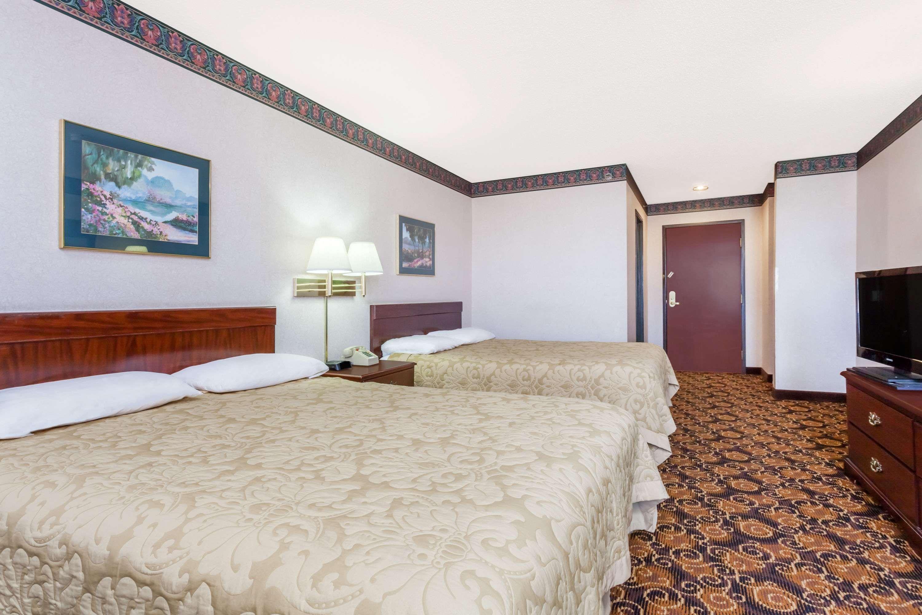 Super 8 By Wyndham Evansville North Stacer Ngoại thất bức ảnh