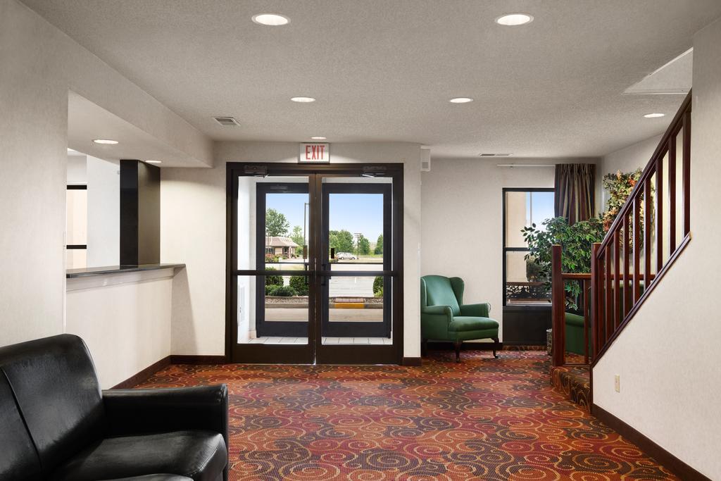 Super 8 By Wyndham Evansville North Stacer Ngoại thất bức ảnh
