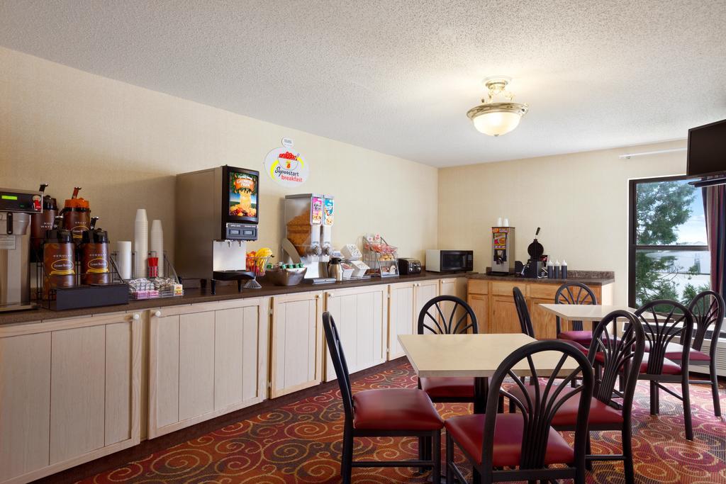Super 8 By Wyndham Evansville North Stacer Ngoại thất bức ảnh